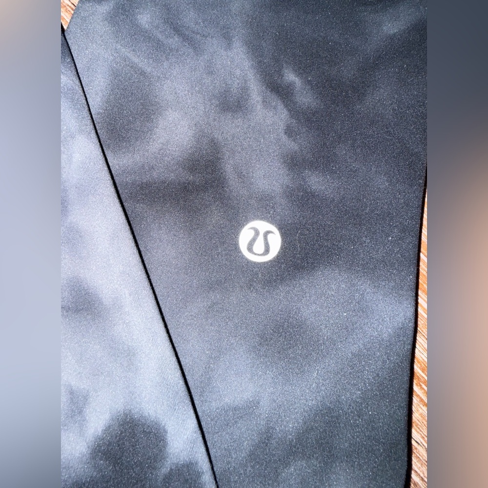 Lululemon Tie Dye Leggings Gray Black Size 4 High Rise Athletic - Picture 12 of 12
